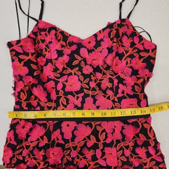 Dress The Population Size Medium Emma Embroidered Body-Con Midi Dress - Picture 8 of 11